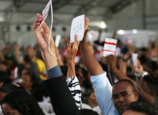 Bahia realiza 5ª Conferência Estadual de Saúde da Trabalhadora e do Trabalhador com foco na saúde como direito humano