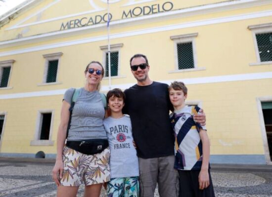 Bahia avança no turismo com a chegada de mais de 90 mil visitantes estrangeiros no 1º semestre de 2025