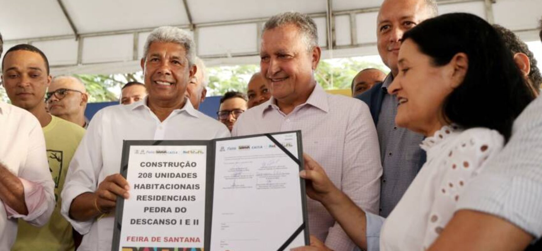 Governo do Estado e União assinam contratos para mais de mil novas moradias populares, em Feira de Santana e Alagoinhas