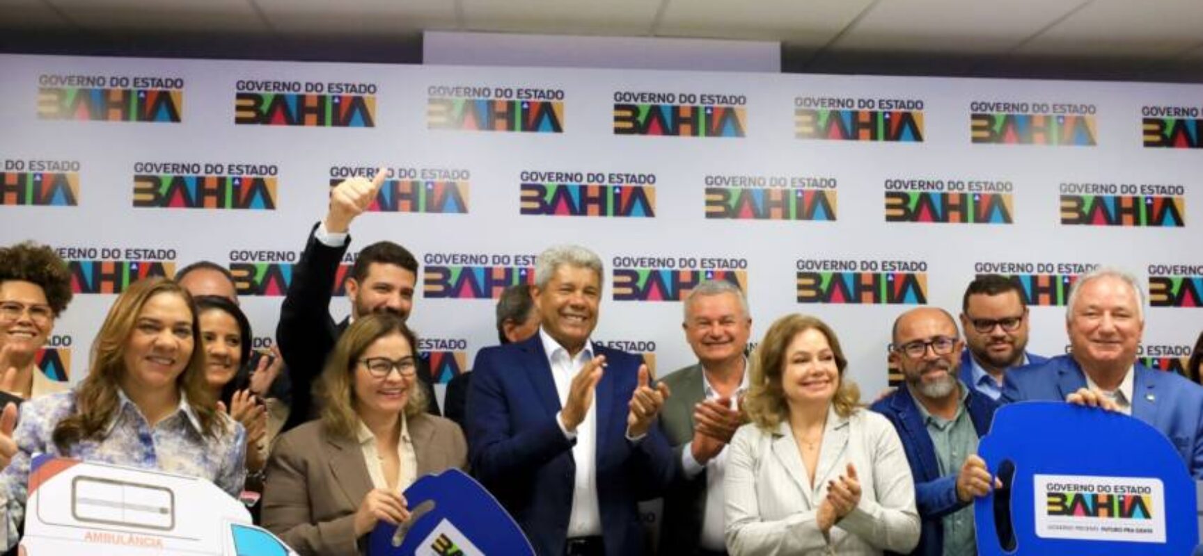 Governador recebe prefeito de Itororó para tratar de novos investimentos