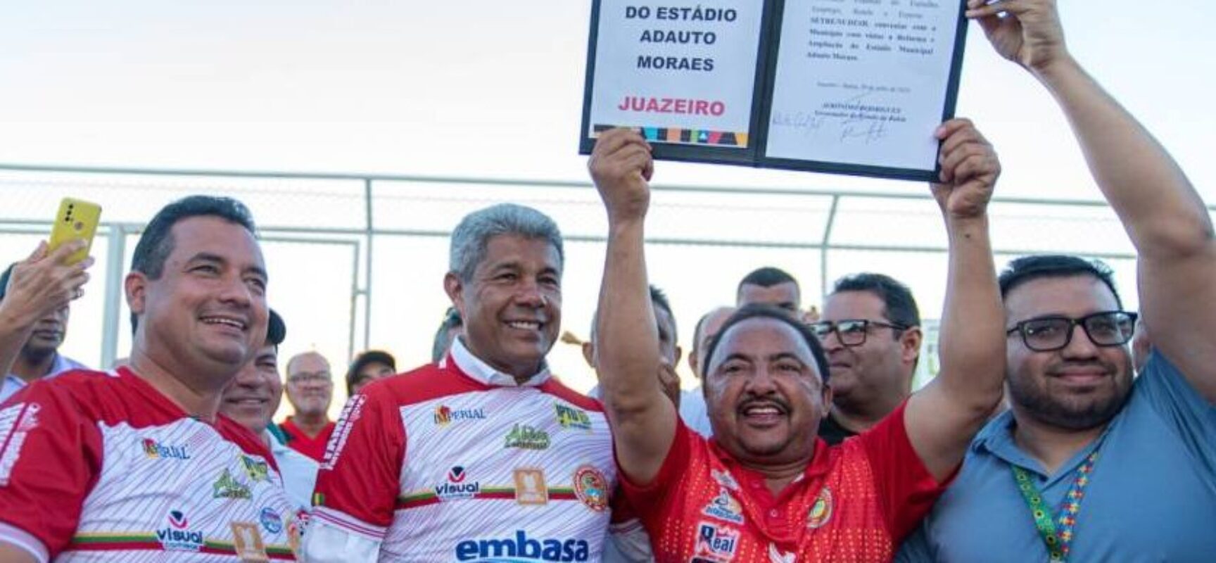 Governador autoriza reforma do Estádio Adauto Moraes e assiste classificação do Juazeirense para a próxima fase da Série D