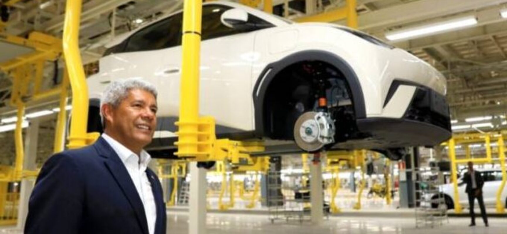 Jerônimo destaca liderança da Bahia na revolução energética durante apresentação de primeiro carro elétrico montado na fábrica da BYD