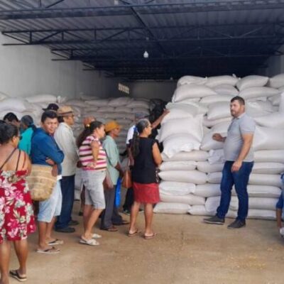 Mais de 33 mil famílias do Semiárido baiano são beneficiadas com entrega de milho para ração animal