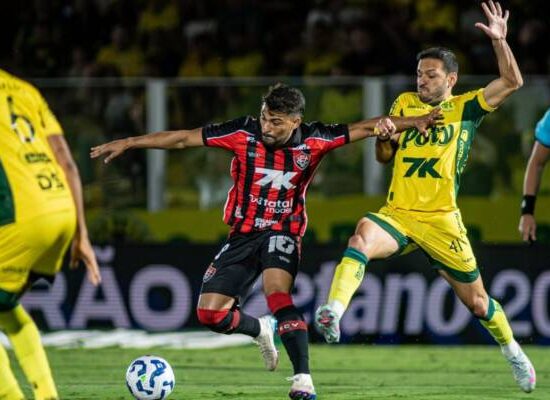 Fora de casa, Vitória empata com Mirassol e segue fora do Z-4 do Brasileirão