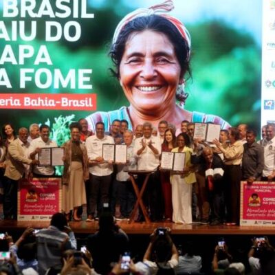 Em Feira de Santana, Jerônimo anuncia novas iniciativas estaduais de combate à fome durante seminário sobre segurança alimentar