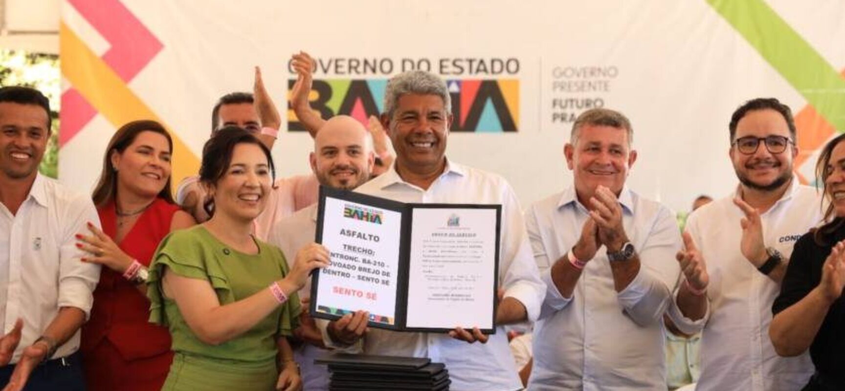 Governo do Estado entrega novas obras e fortalece educação, saúde e infraestrutura em Sento Sé