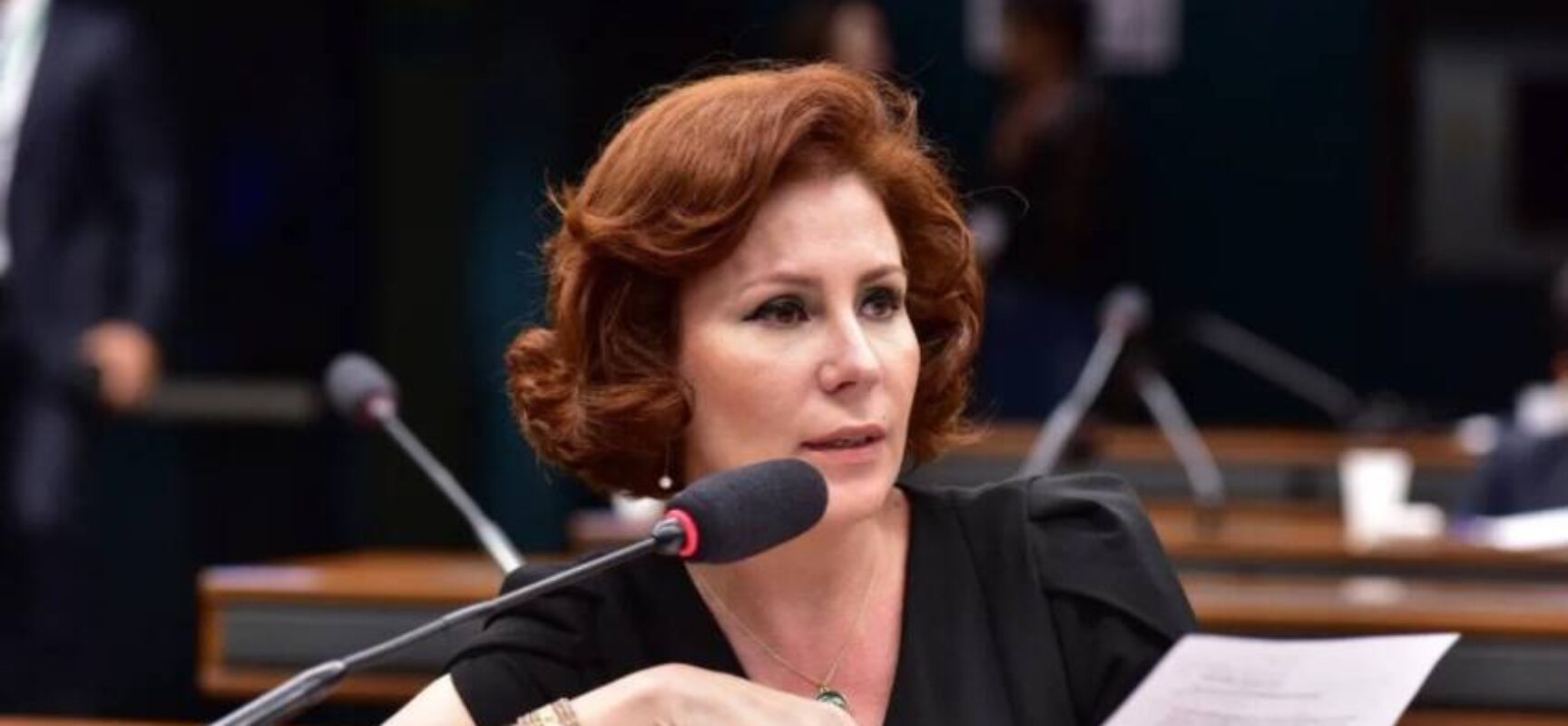 Justiça italiana deve decidir destino de Carla Zambelli em até 48 horas