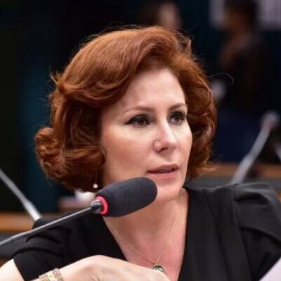 Justiça italiana deve decidir destino de Carla Zambelli em até 48 horas
