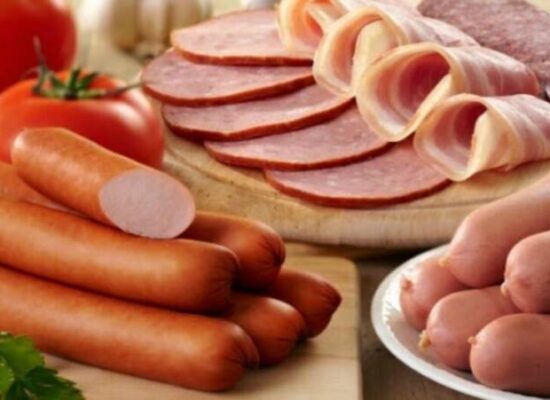 OMS: Bacon, salsicha e presunto entram no mesmo grupo de cancerígenos do cigarro