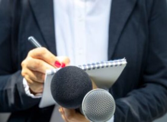 Especialistas mostram pejotização como fraude que precariza jornalismo