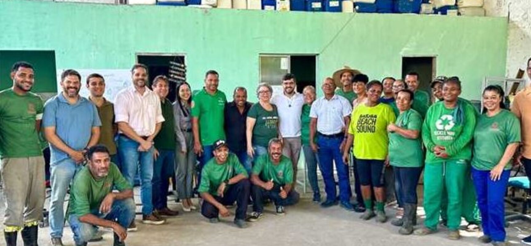 Prefeito Valderico Junior visita a Coolimpa e reforça compromisso com o trabalho socioambiental