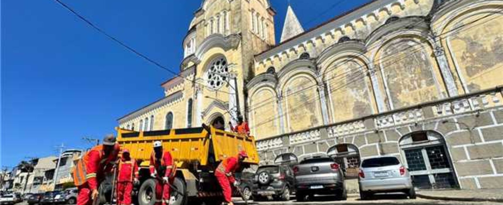 Prefeitura de Ilhéus intensifica Operação Tapa-Buracos em diversos pontos do município