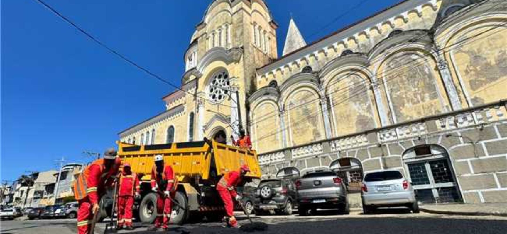 Prefeitura de Ilhéus intensifica Operação Tapa-Buracos em diversos pontos do município