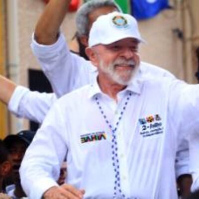 Presidente Lula acompanha cortejo do Dois de Julho pelo quarto ano consecutivo