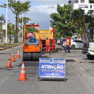 Prefeitura de Ilhéus intensifica operação tapa-buraco em vias importantes da cidade