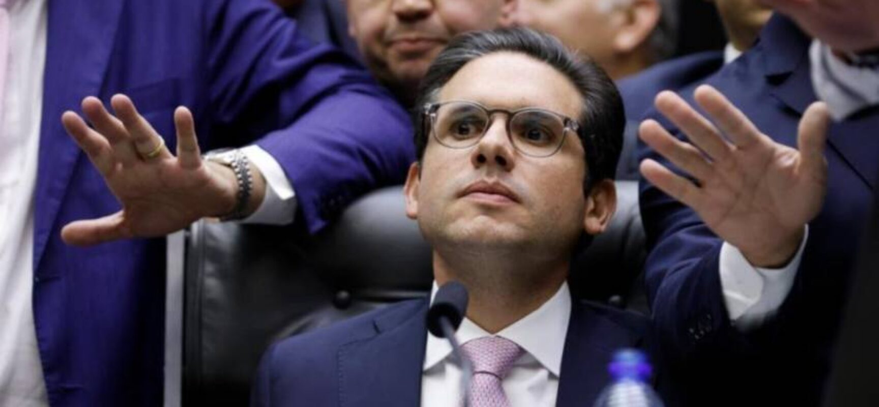 Na Câmara, Hugo Motta define tarifaço e combate à adultização infantil como prioridades