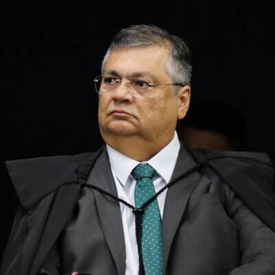 Dino determina apuração sobre R$ 694 milhões de “emendas Pix” sem rastreio