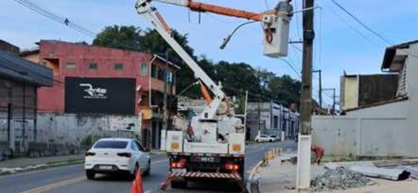 Prefeitura amplia iluminação em LED e leva melhorias a mais bairros e distritos