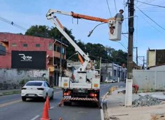 Prefeitura amplia iluminação em LED e leva melhorias a mais bairros e distritos