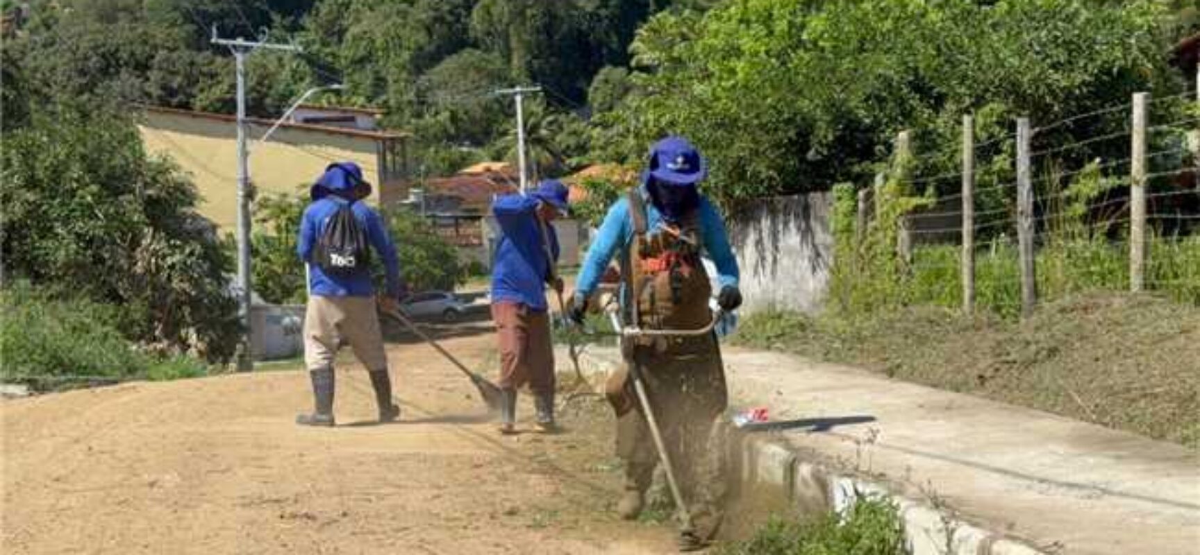 Serviços de manutenção urbana avançam em diferentes regiões de Ilhéus
