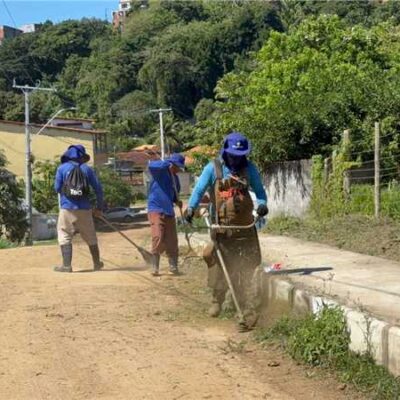 Serviços de manutenção urbana avançam em diferentes regiões de Ilhéus