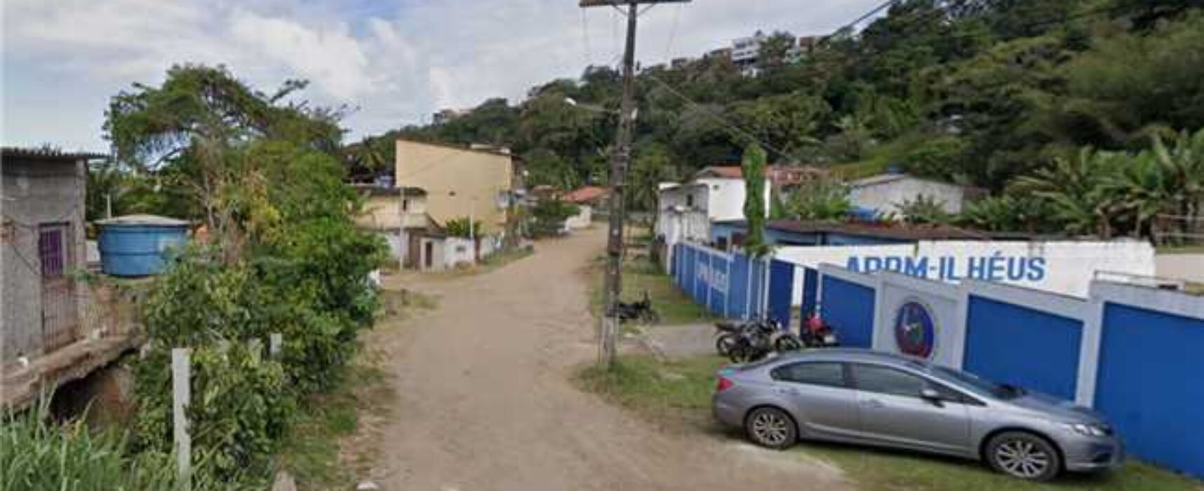 Prefeitura de Ilhéus notifica Coelba e companhia inicia realocação de postes no Marciano