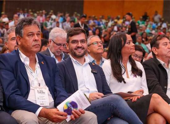 Prefeito Valderico Junior participa da abertura da ExpoCacau 2025 em Ilhéus