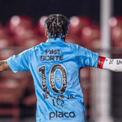 Neymar marca dois gols e Santos vence Juventude no Morumbis