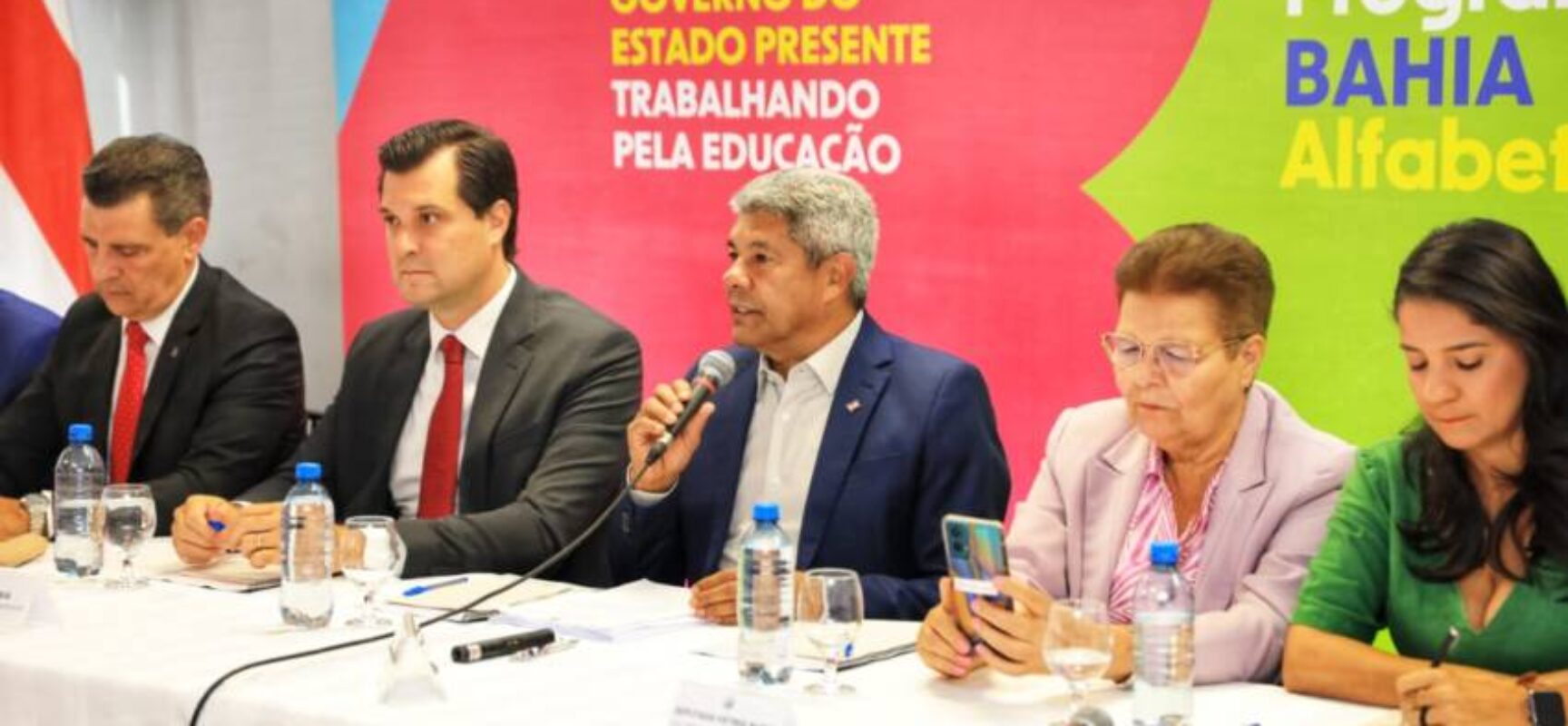 Programa Bahia Alfabetizada integra ação entre o Governo do Estado e municípios para fortalecer educação no ensino fundamental