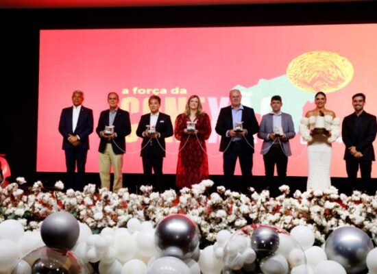 Em Luís Eduardo Magalhães, Jerônimo participa das comemorações pelos 25 anos da Abapa