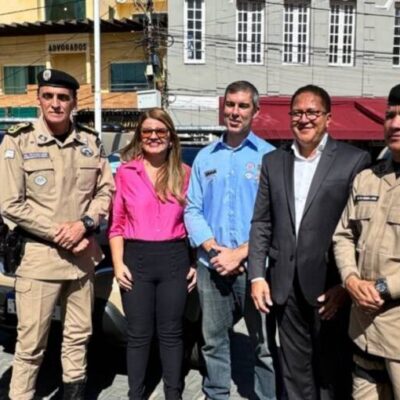 Prefeito Augusto Castro prestigia entrega de viaturas a Itabuna pela Secretaria da Segurança Pública