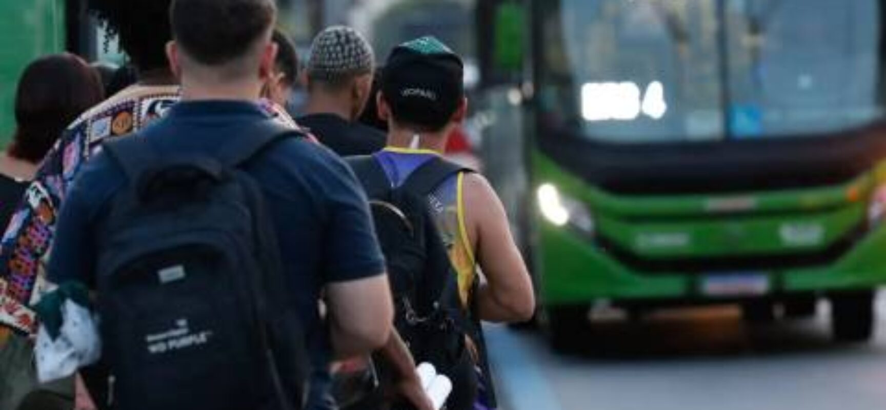 Lula anuncia R$ 9,7 bilhões para o transporte público