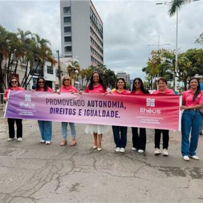 Secretaria de Políticas para Mulheres participa do desfile de 7 de Setembro em Ilhéus
