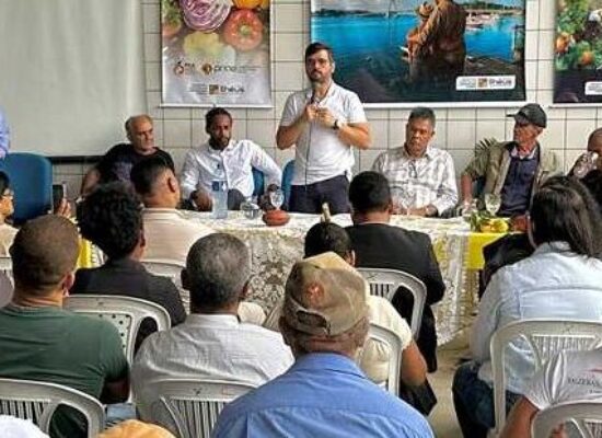 Ilhéus realiza 1º Encontro entre Associações e Bancos no Terminal Pesqueiro