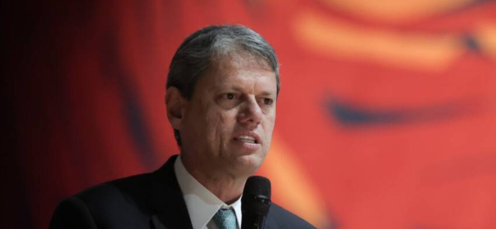 Tarcísio de Freitas diz que não pretende concorrer a presidente em 2026