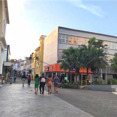 Prefeitura de Ilhéus realiza ordenamento urbano no Centro Histórico