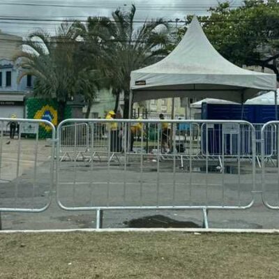 Prefeitura de Ilhéus realiza limpeza imediata após desfile de 7 de Setembro