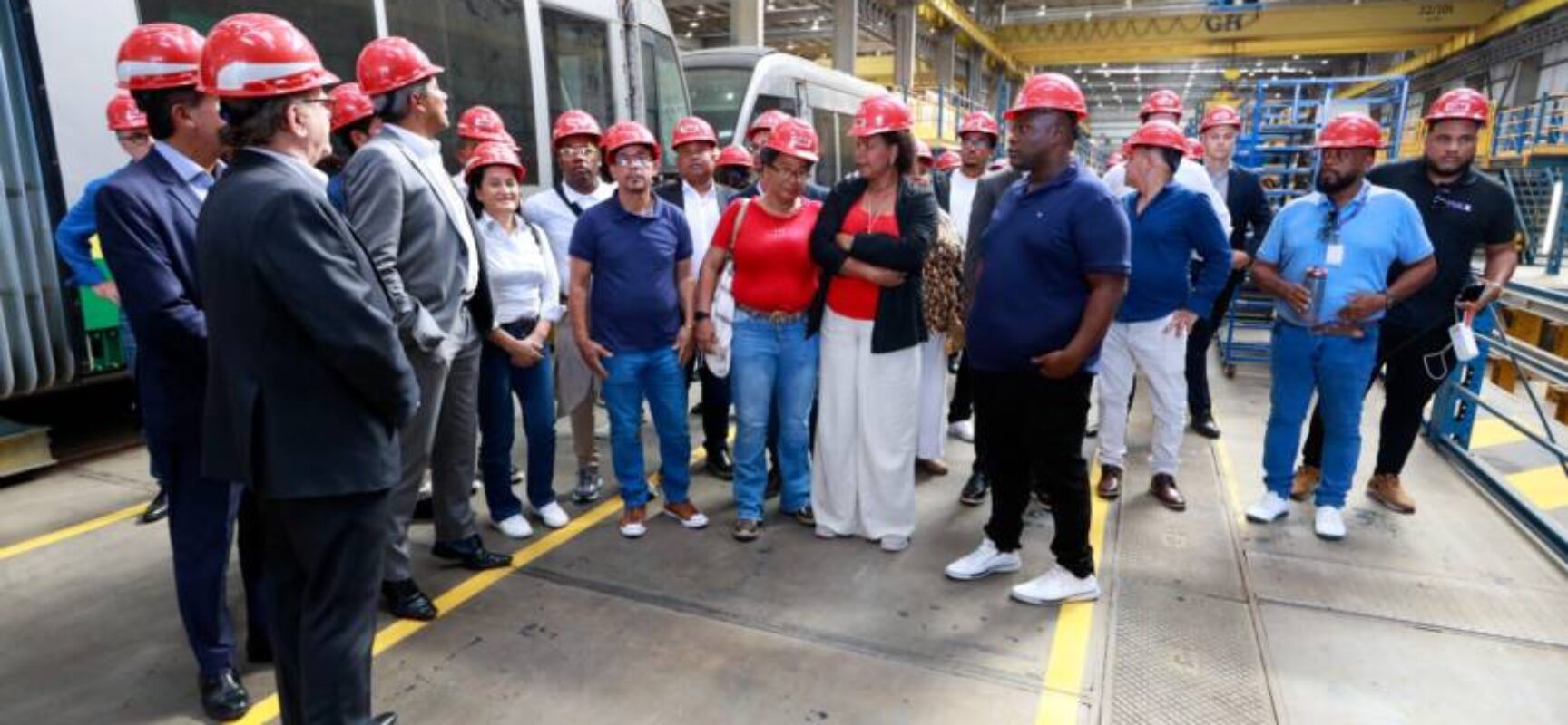 Obra do VLT do Subúrbio garante participação popular e geração de oportunidades para as comunidades locais