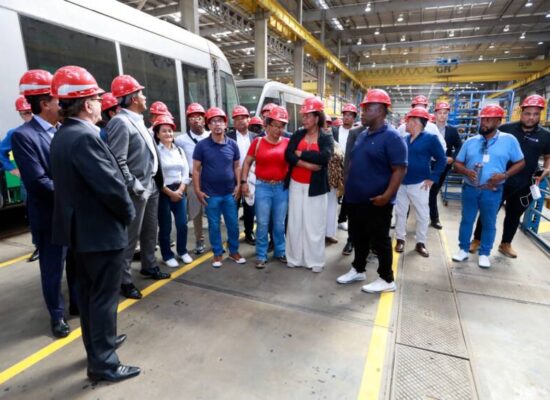 Obra do VLT do Subúrbio garante participação popular e geração de oportunidades para as comunidades locais