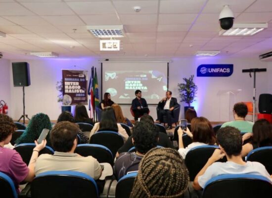 Setur-BA debate na Unifacs sobre incremento do turismo internacional no estado