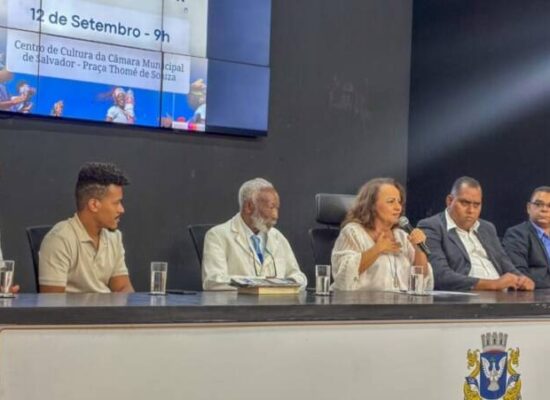 Ações para fomentar o samba foram discutidas em audiência pública dirigida por Aladilce