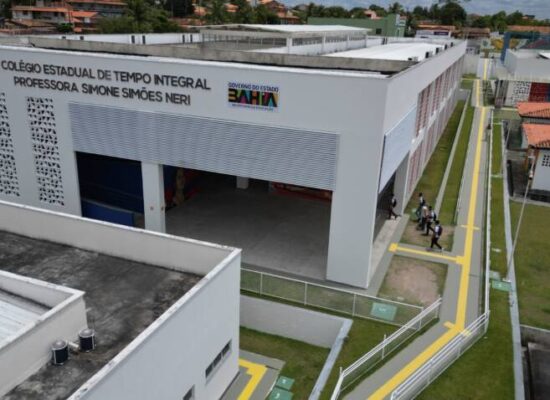 Governo do Estado inaugura obras de educação, saúde, agricultura e abastecimento de água em Inhambupe