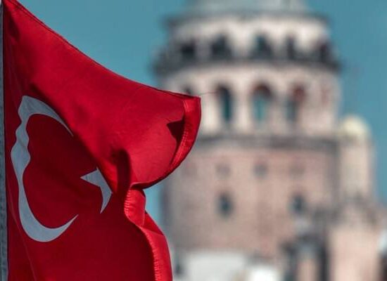 Mais de 130 ativistas de flotilha de Gaza são deportados de Israel para Turquia