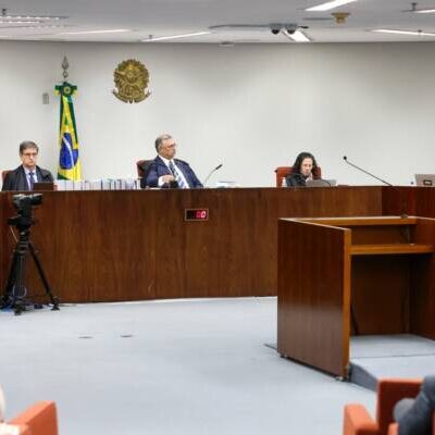 STF forma maioria para condenar réus de grupo responsável por espalhar fake news