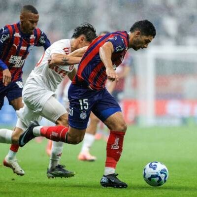 Na Fonte Nova, Bahia vence o Inter e assume o quinto lugar no Brasileirão