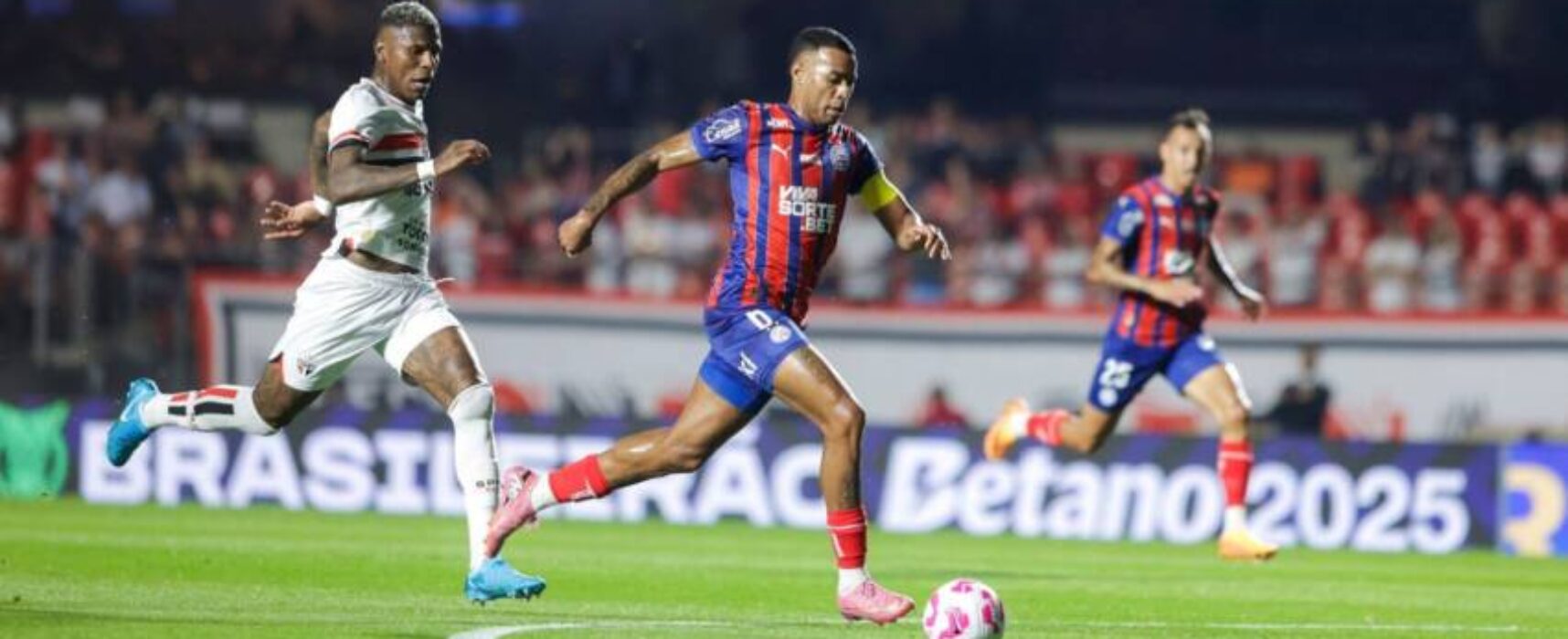 Bahia volta a jogar mal fora de casa e é derrotado pelo São Paulo