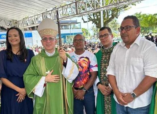 Jubileu dos Servos da Liturgia e da Juventude celebra fé e gratidão em Ilhéus