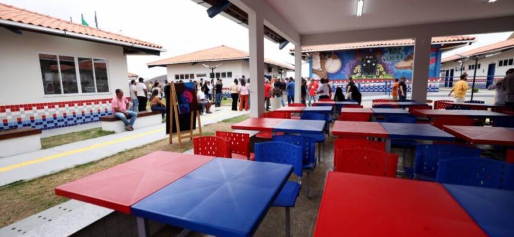 Governo da Bahia inaugura escola de tempo integral em Iramaia e anuncia novos investimentos em educação, água e infraestrutura