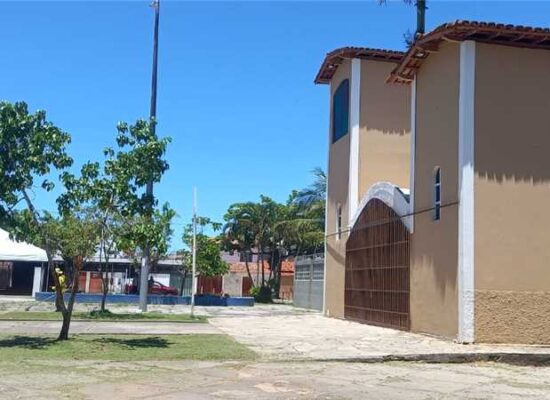 Prefeitura de Ilhéus intensifica ações de roçagem no Hernani Sá