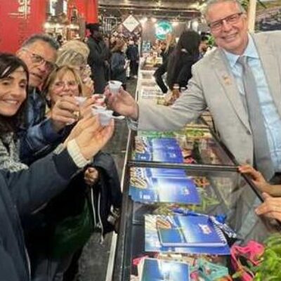 Ilhéus representa o Brasil com stand próprio no Salon du Chocolat, em Paris